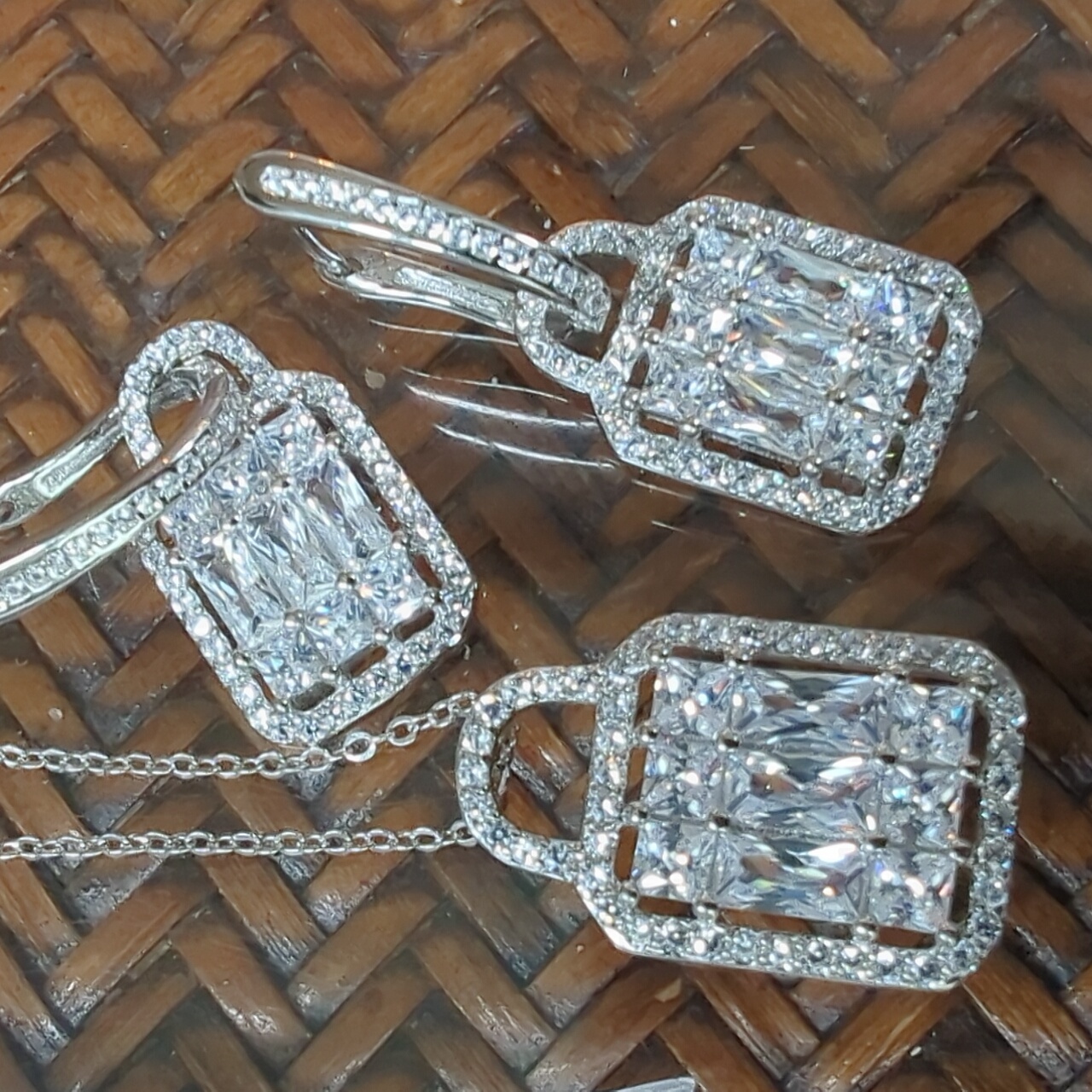 .925 Cz Necklace And Earring Set